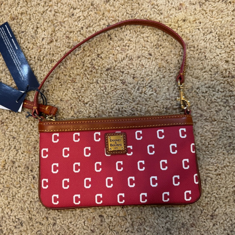 NWT Dooney & Bourke “C” wristlet